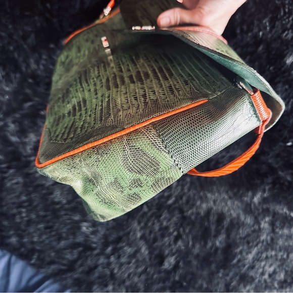 Faux Snakeskin Saddle Bag EUC Green & Orange Tassel Accent - Picture 11 of 12